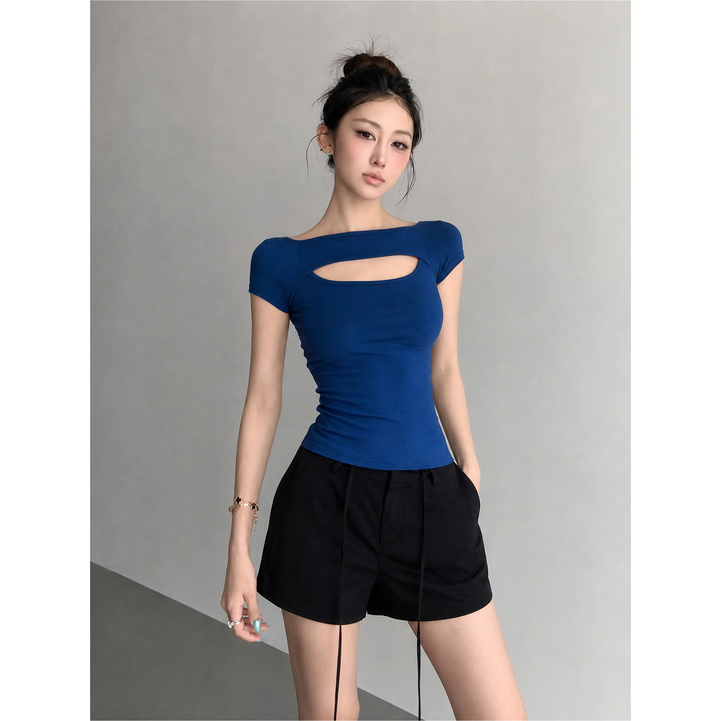 Sexy Hollow out Short Sleeve T-Shirt Women's Slimming Design Best Friend Photo Shoot Top Spicy Girl Shoulder Bared Casual Wear