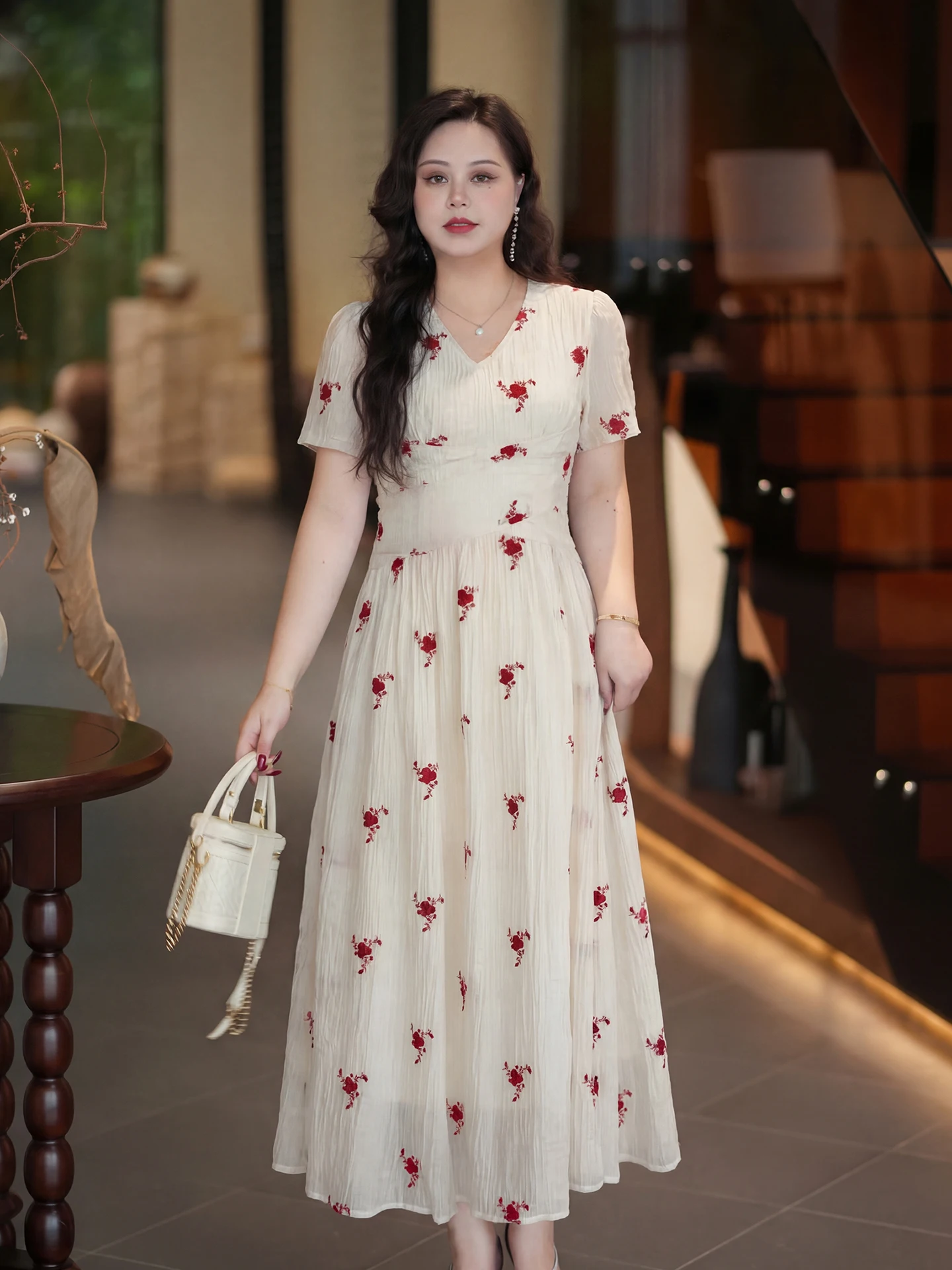 

Dave's plus Size Women's Beautiful Summer New Style Micro Plump Girls Elegant V-neck Dress French Style High Waist A-line Dress