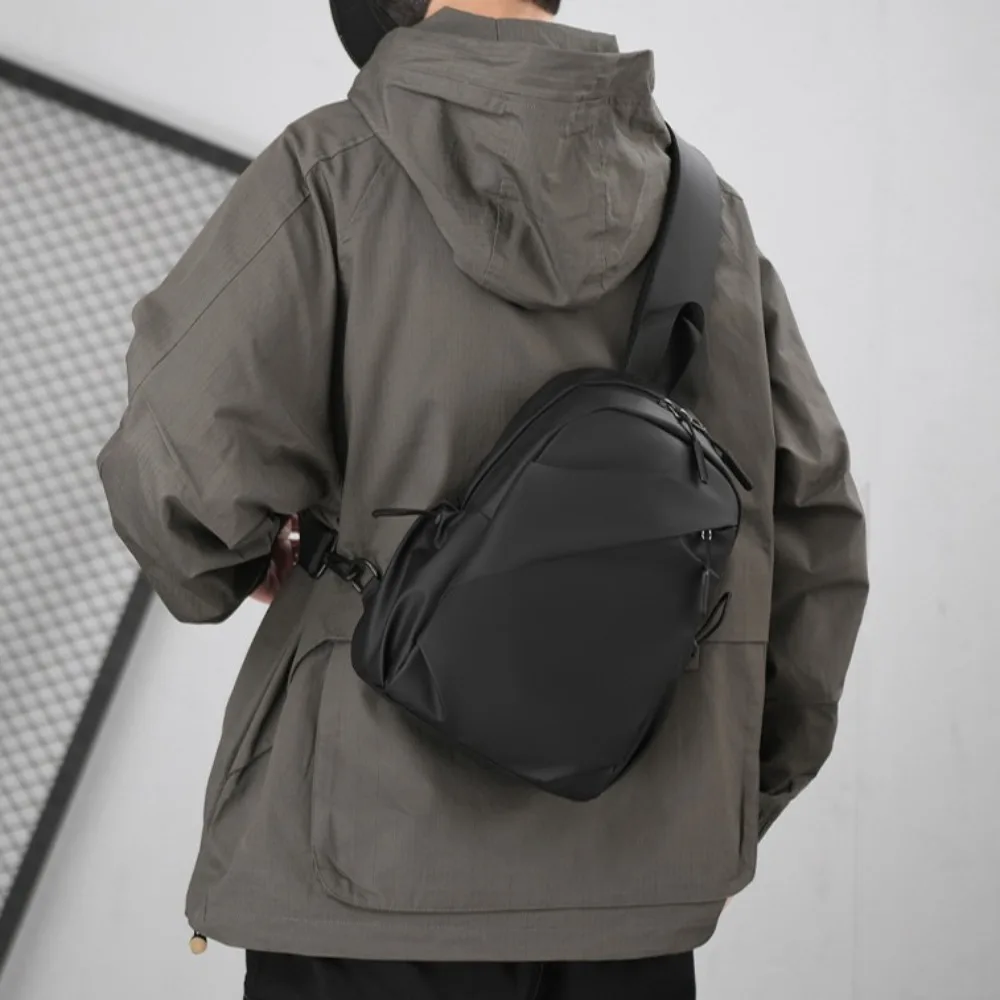 

Fashion Large Capacity Shoulder Bag Men Waterproof Korean Crossbody Bag Daypack Storage Breast Chest Bag Travel