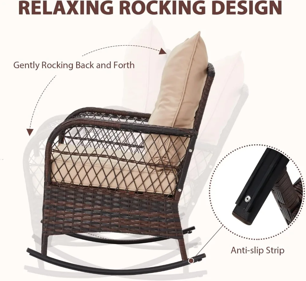 طقم فناء مكون من 3 قطع مع كراسي هزازة ووسائد سميكة وطاولة زجاجية لجانب حمام السباحة في الحديقة الخارجية