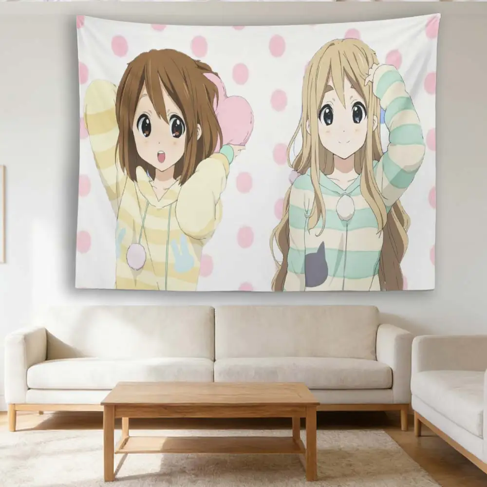 K-ON! Yui & Tsumugi Wandteppich, niedlicher Anime-Mädchen-Wandbehang, rosa gepunktetes Dekor für Schlafzimmer, Wohnheim, Kawaii Otaku Room Art – Detail 4