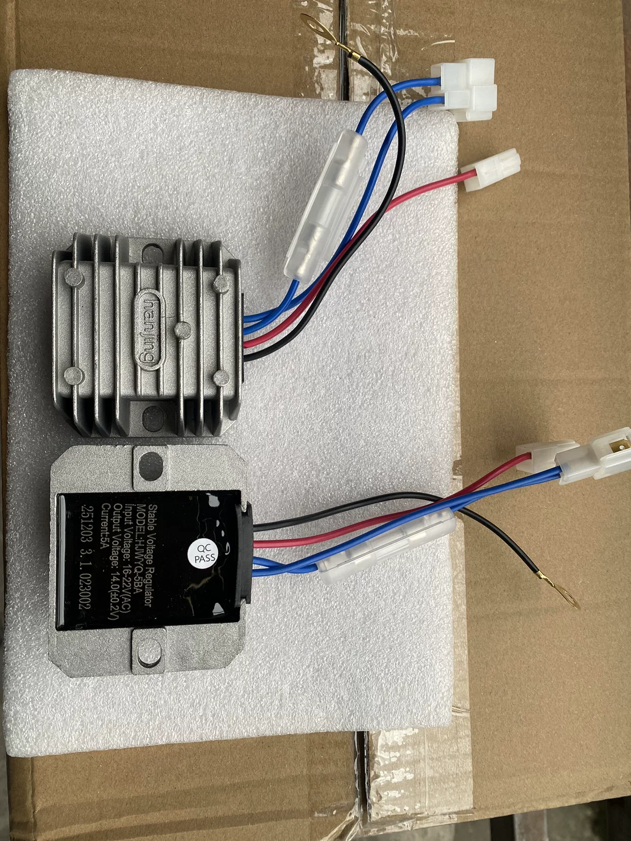 1pcs Air Cooled Diesel Engine 173F/178F/186F/188F/192F Charger/Regulator/Rectifier Regulator HJWYQ-8A  HJWYQ-5BA