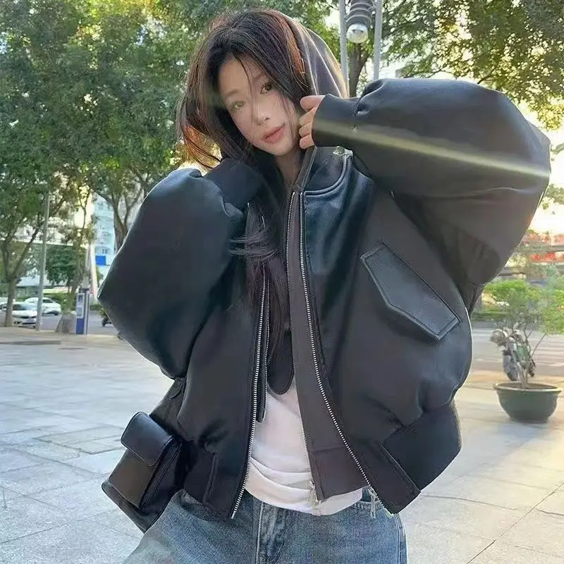 Preto curto jaqueta de beisebol jaqueta de couro feminino 2025 primavera novo couro do plutônio estilo legal retro solto locomotiva roupas