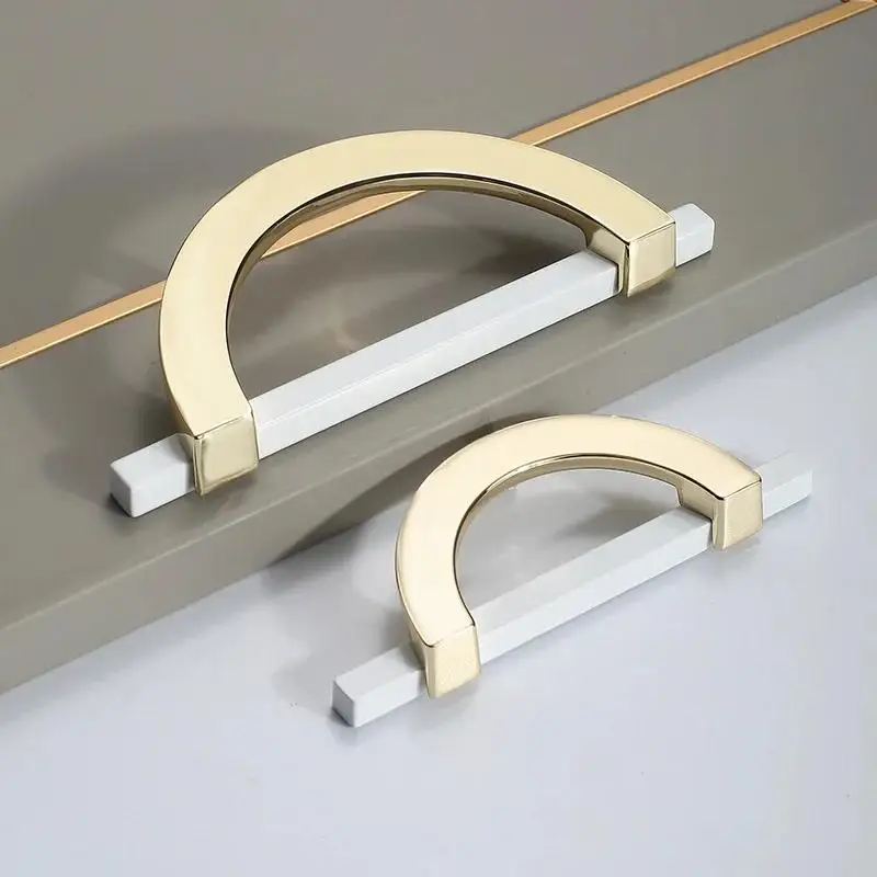 Light Luxury Cabinet Handles Modern Simple Zinc Alloy Door Knob Drawer Pulls Wardrobe Knob Nordic Furniture Door Handle Hardware