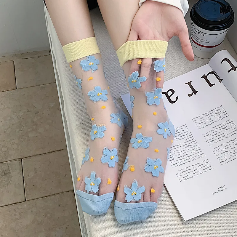 3/6 Pairs New Summer Thin Sweet Glass Silk Small Flower Glass Silk Middle Tube Casual Socks Hollow Transparent Crystal Socks