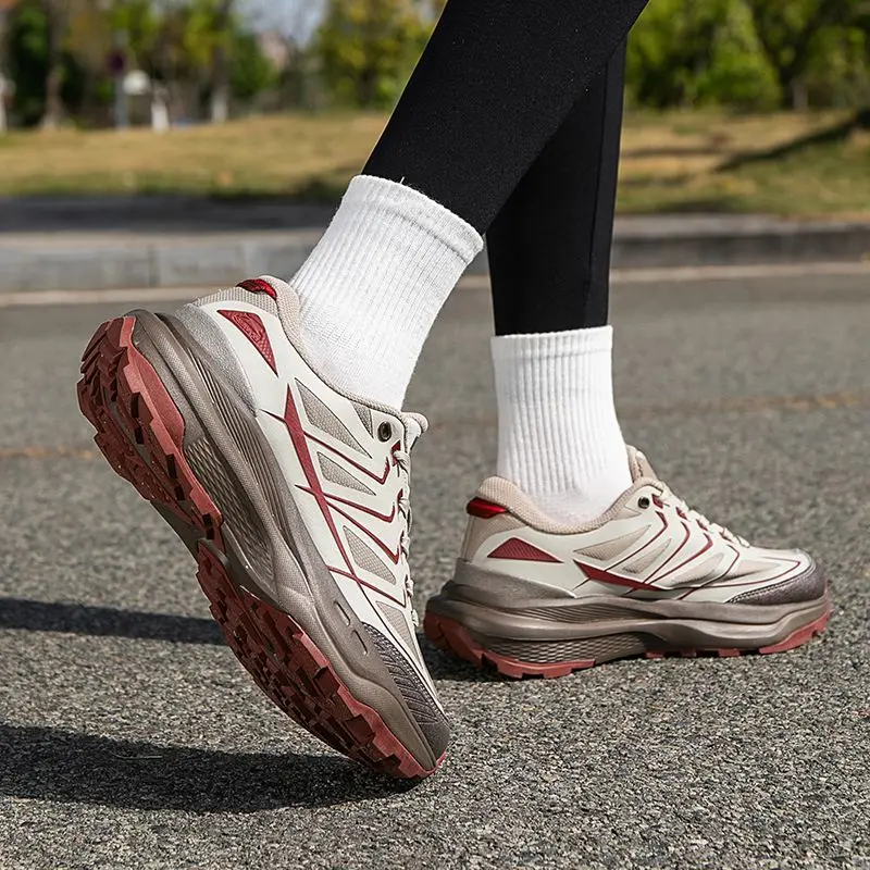 New 2025 Summer Hot Sale Unisex Breathable Comfortable Wear Hiking Shoes Mountaineering Shoes Very Good Outdoor Hiking Shoes