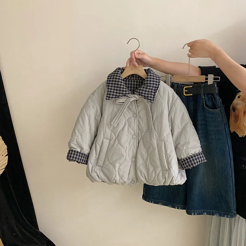 

Girls' Cotton Jacket 2025 New Fashionable Reversible Padded Winter Coat with Fleece and Denim Pants Two-Piece Set
