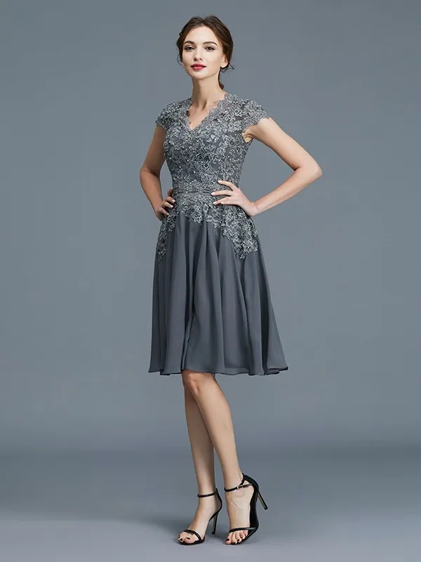 Gray Mother Of The Bride Dresses A-line Knee Length Chiffon Appliques Beaded With Jacket Short Groom Mother Dresses For Wedding