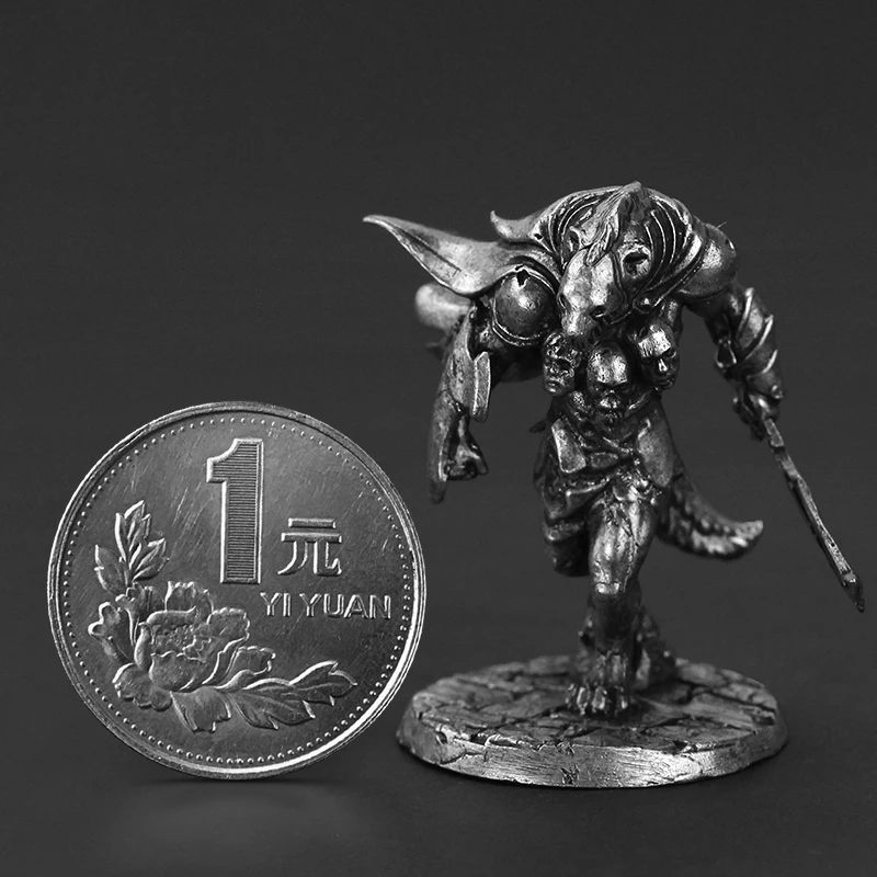 Cupronickel Metal Wolf Corps Figurki akcji Żołnierz Model Zabawki Chłopcy Gra planszowa Kawałki Pulpit Miniaturowa ozdoba Akcesoria