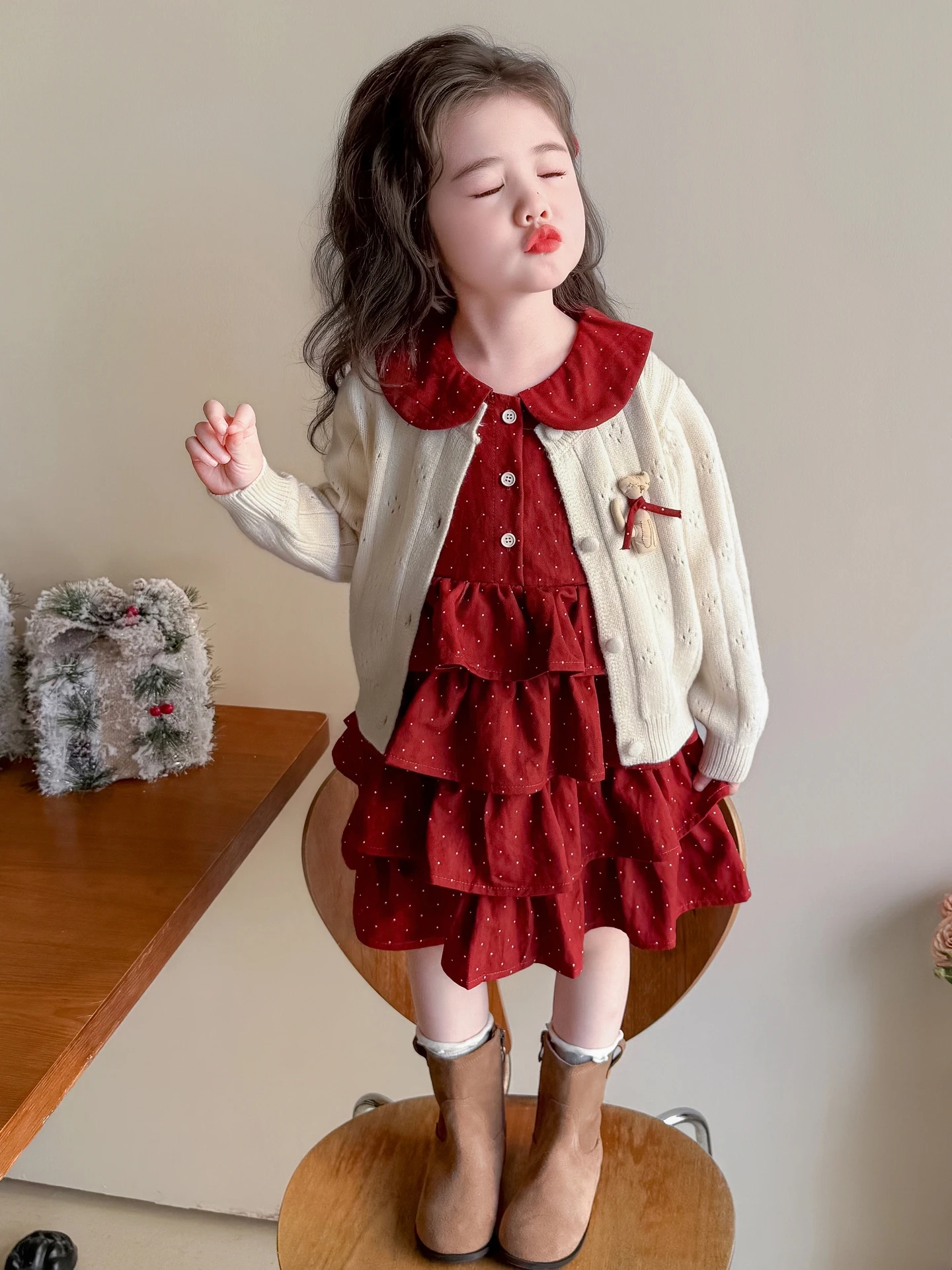 

Модный комплект одежды для девочек: юбка и топ, ранняя осень, стиль «Маленькая Франция», роскошный весенне-осенний вариант