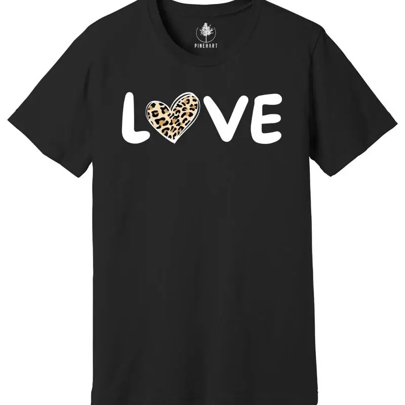 

Футболка Leopard Love HearT ко Дню святого Валентина