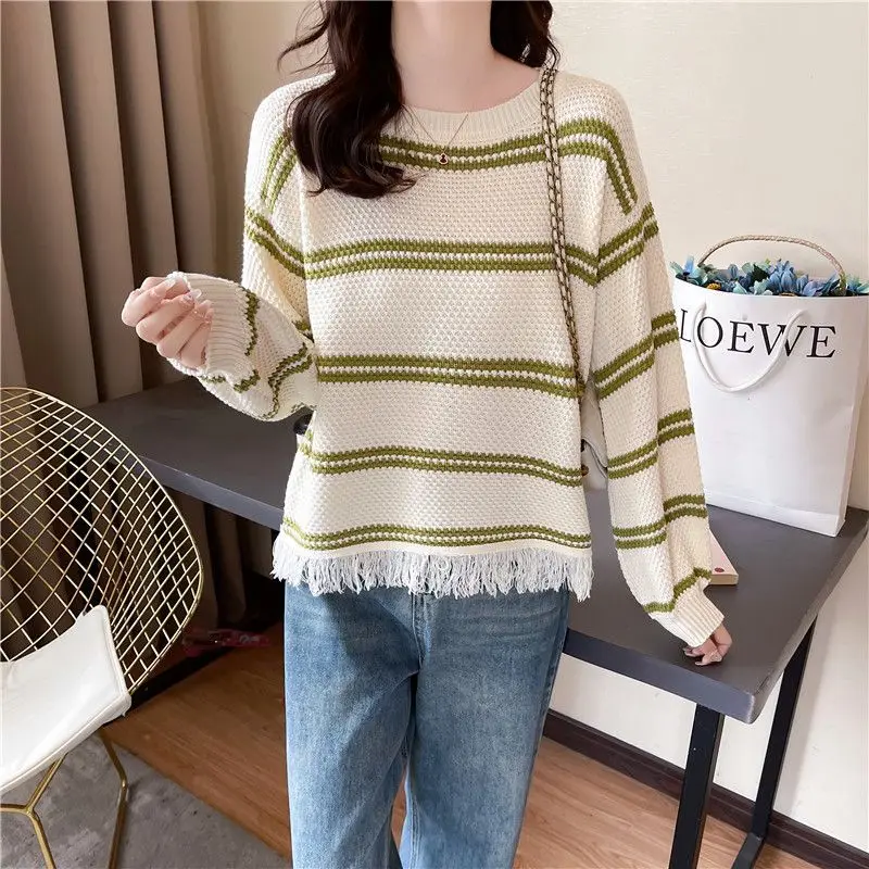 Striped Fringe Short Sweater For Women's Spring Autumn New Loose Fitting Outer Wear Round Neck Long Sleeved Knitted Bottom Top