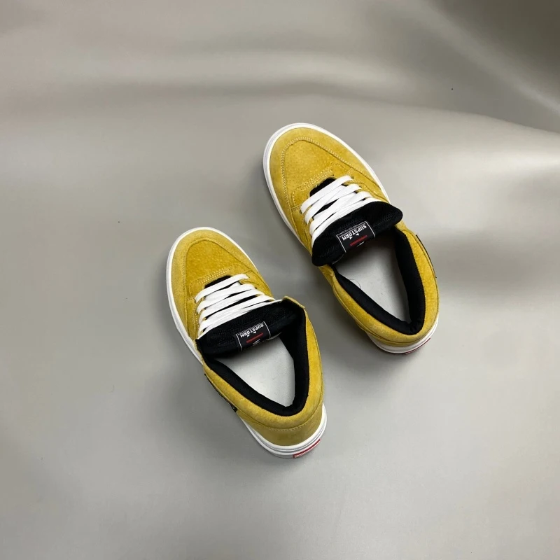 Retro yellow and white color blocked mid top casual shoes, suede breathable board shoes, niche design sense, versatile daily spo