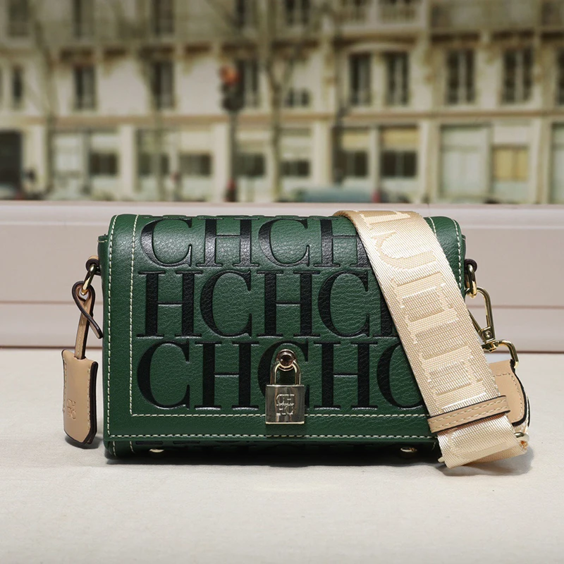 Neue Damen-Tasche im Cover-Stil, kleine quadratische Tasche, modische Achseltasche, klassische Schultertasche mit Buchstabenmuster, hochwertige Umhängetasche – Detail 7