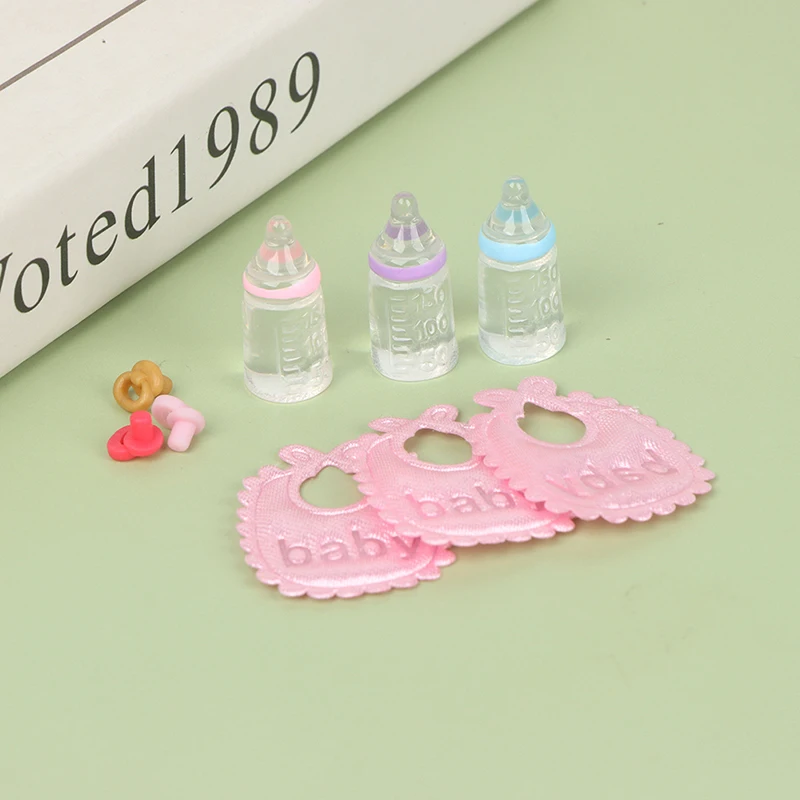 1set 1:12 Dolls House Miniature Baby Bottles Shampoo Bibs Set Nursery Accessory Gift Baby Bottles Set
