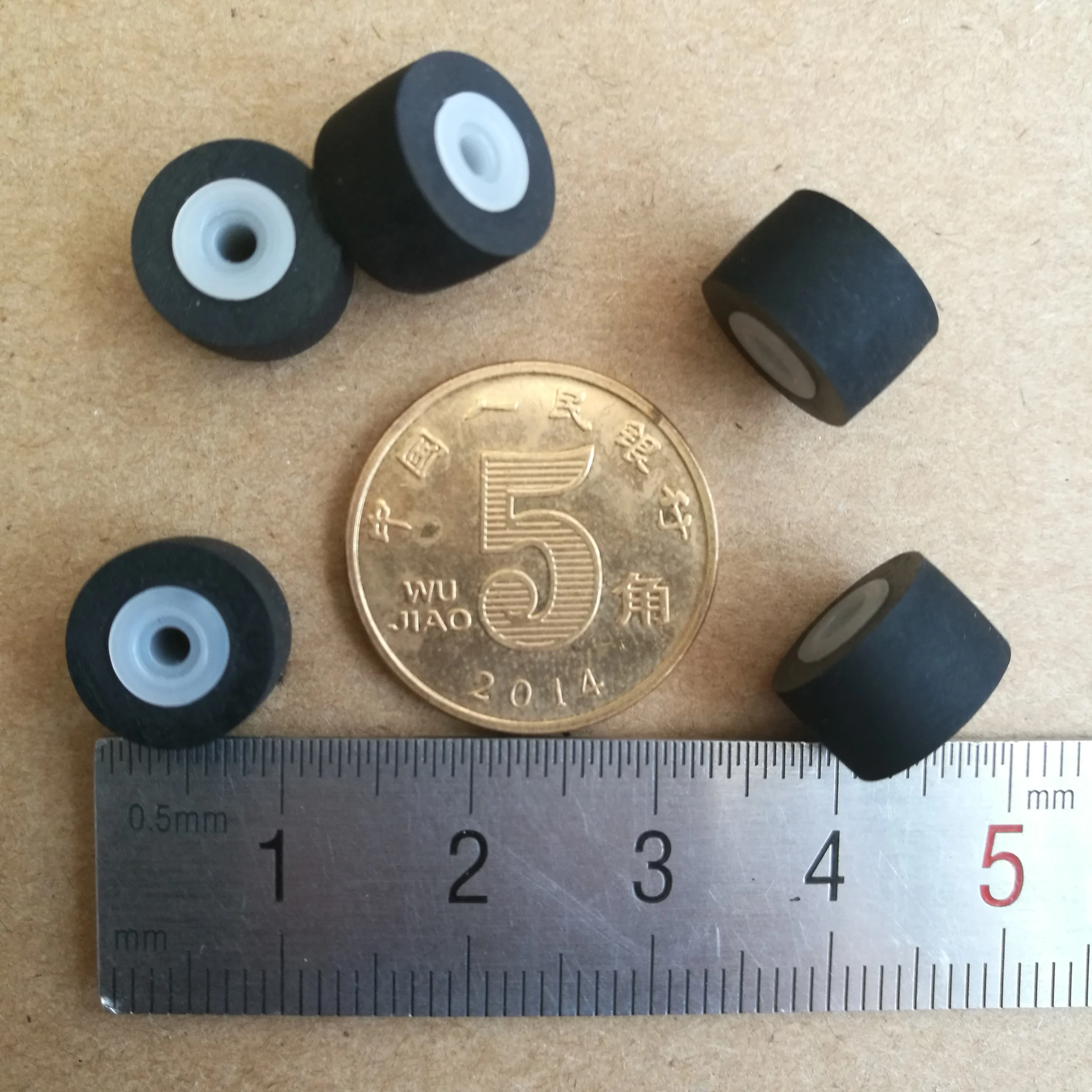 

5pcs 10.5 X 7.2 X 2mm Rubber Pressure Pulley Recorder Deck Pressure Pulley Pinch Wheel