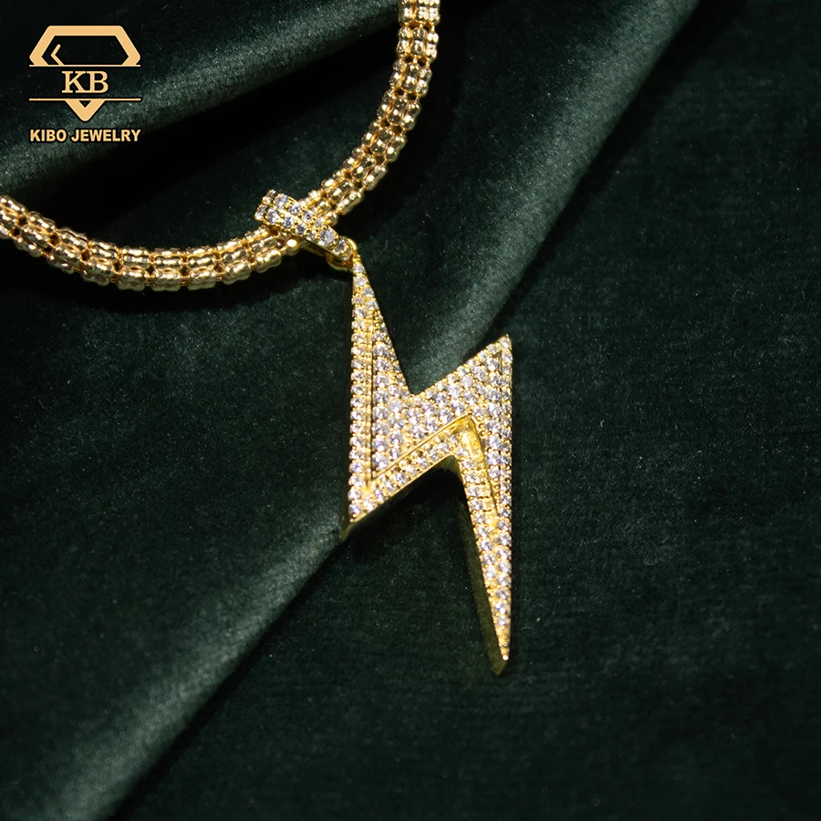 

Fashion Gold Plated Pendant Necklace Hip Hop Style Lightning Shape S925 Silver with Moissanite Iced Out Chain for Anniversary