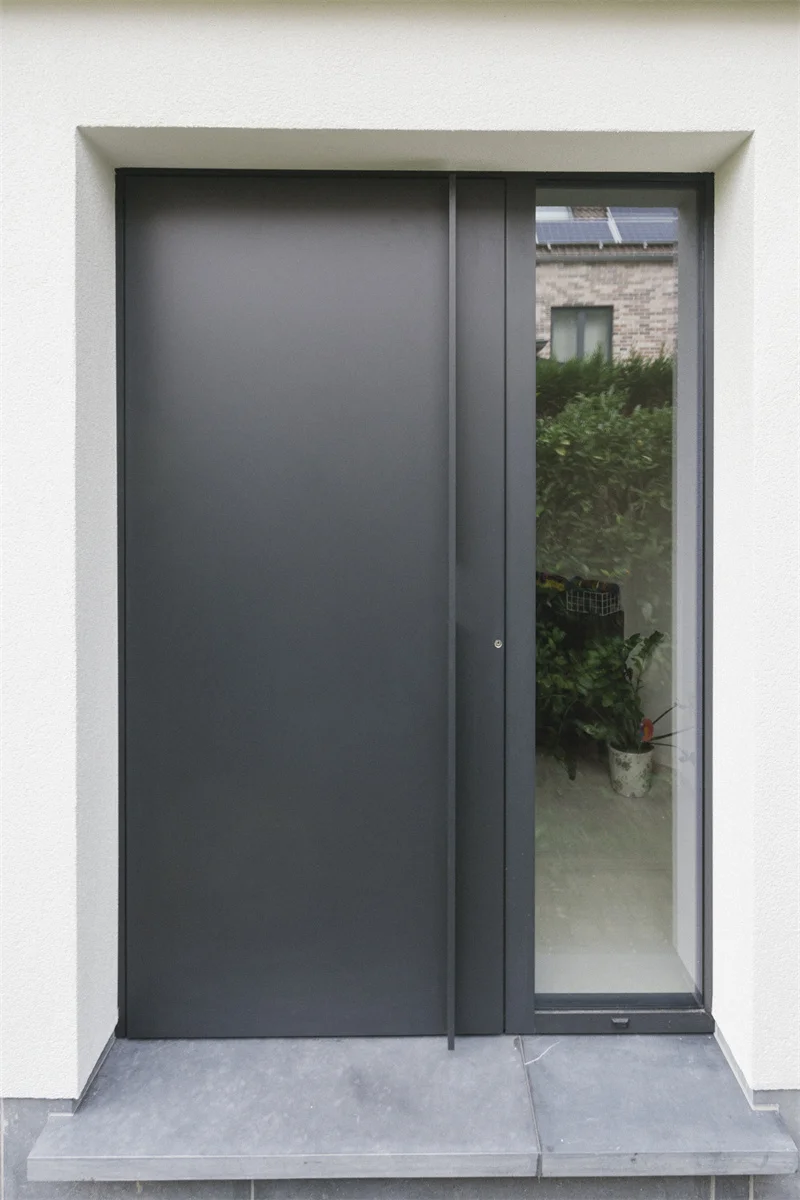 Aluminium Doors Modern Front Doors for Home Tempered Glass Security Pivot Doors for House Villa Metal Entrance Door