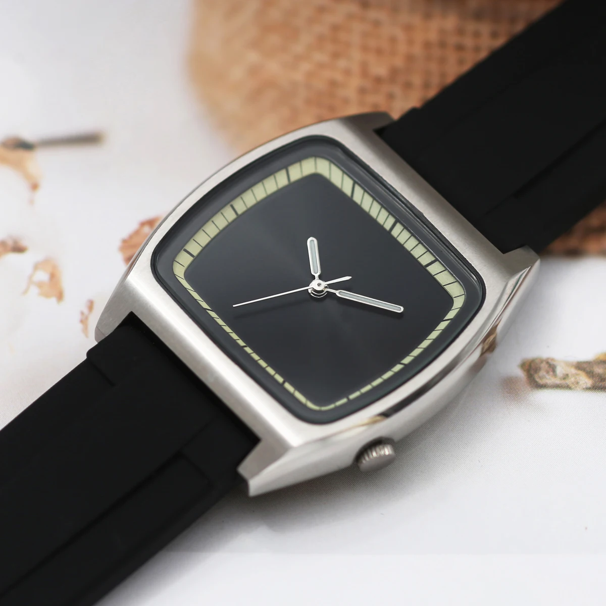 Couple Watch Bauhaus Design Sterile Dial Stainless Steel Unisex Quartz Watch