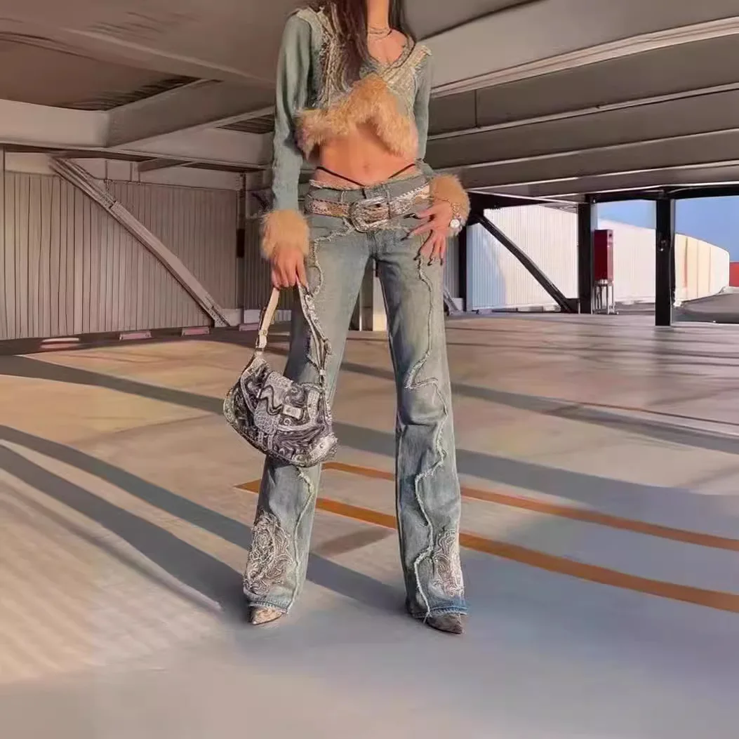 جينز Jaded London Vintage Distred مستقيم الساق للنساء تصميم مطرز بحاشية ميلينيوم سبايس جيرل Sle