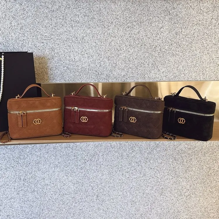 

Embroidered Crossbody Bag, Women's Chic Shoulder Purse, Day to Night Tote, Casual Sling Bag, Minimalist Leather Bag