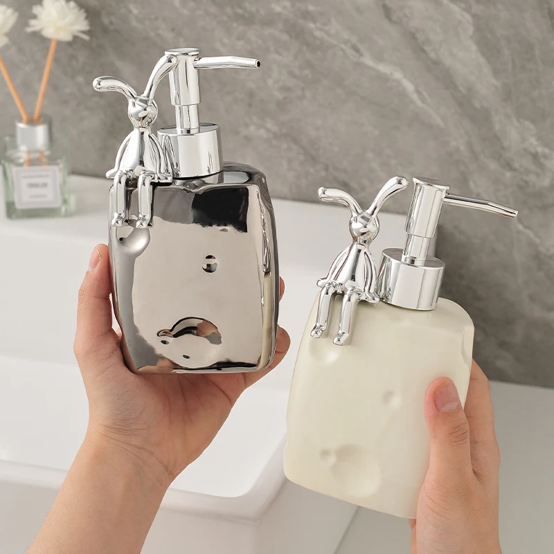 Creative Silver Cheese Shape Soap Dispenser Bathroom Shampoo Moisture Bottling Home Ceramic Soap Dispenser Bathroom Accessories