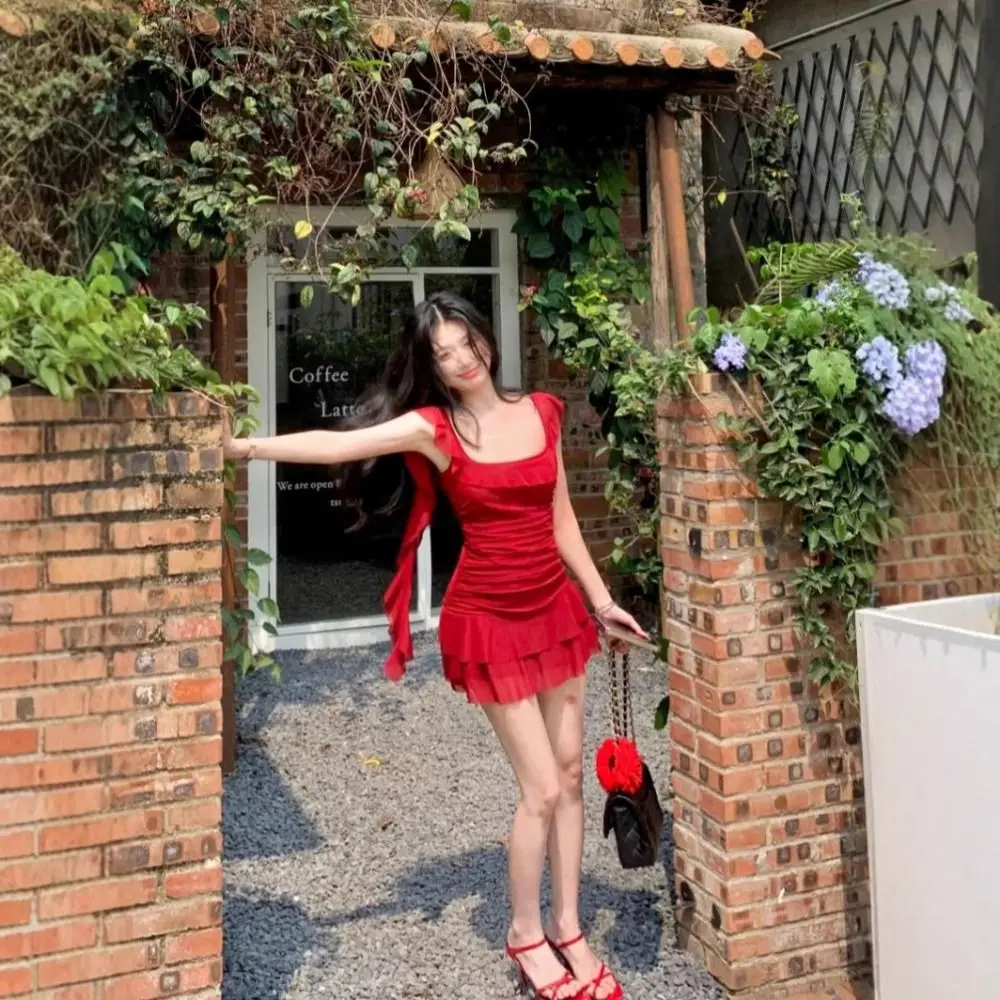 

Square Collar Ruffle Edge Dress Slim Fit Temperament Women Short Skirt Spicy Girl Sleeveless Halter Camisole Dress Travel