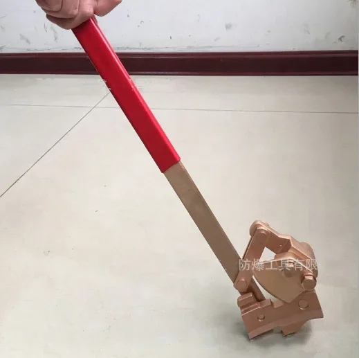 

NON SPARKING DRUM PLUG OPENER ,CUTTER BUCKET COVER OPENER