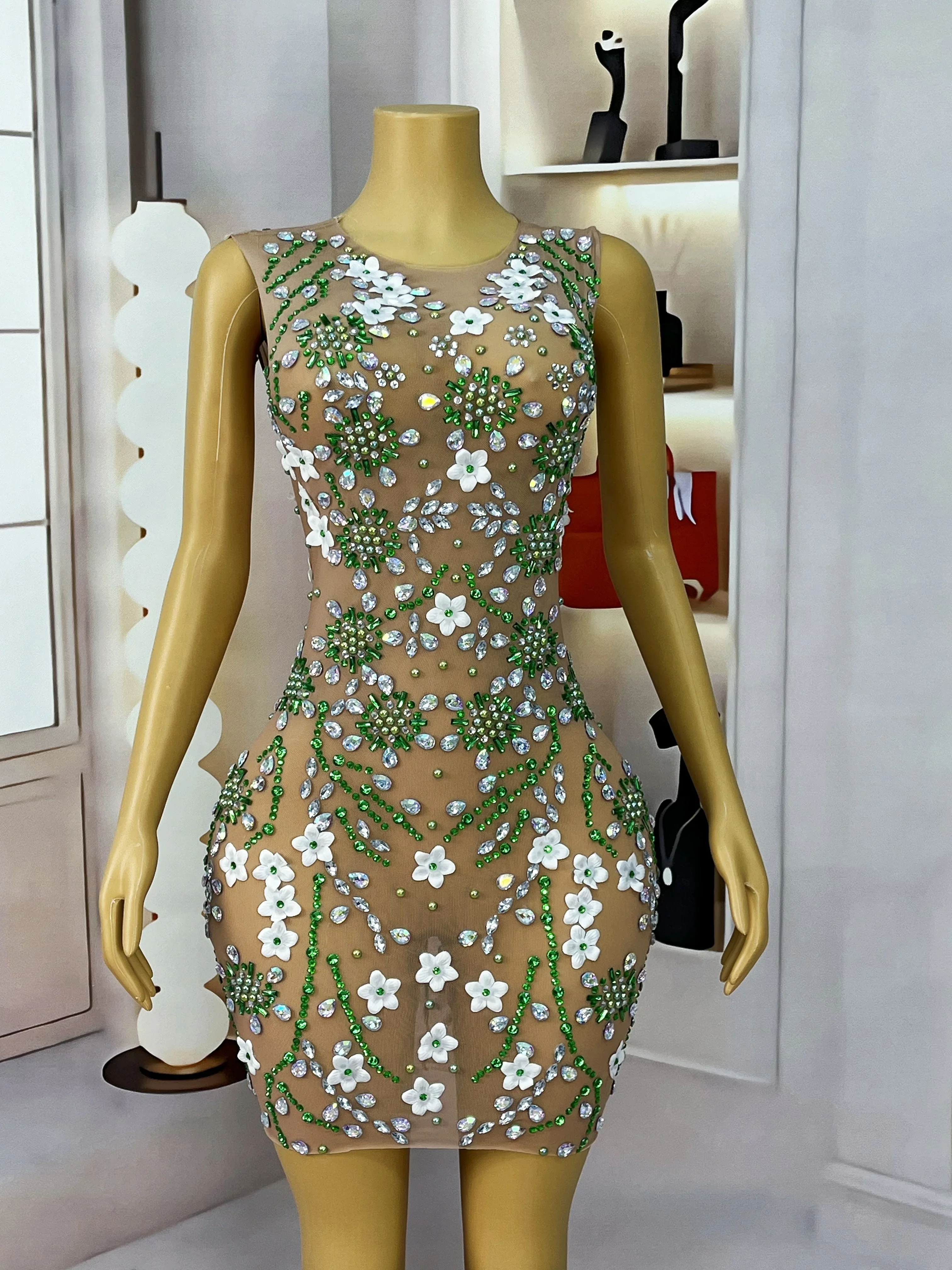 Mulheres cocktail festa mostrar tapete vermelho vestido realizar traje elegante flores brancas brilhantes strass sexy vestido de malha nua