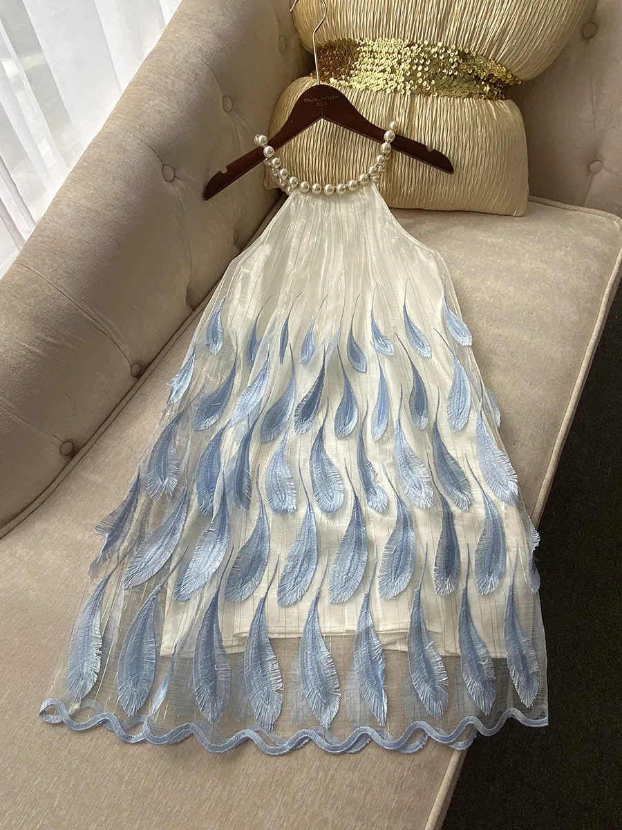 Fashion Sweet Short Elegant Dress 2024 Summer New Heavy Pearl Halter Blue Feather Embroidered Gold Thread Sleeveless Sling Dress