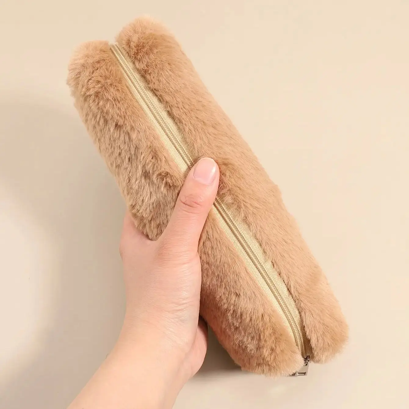 1PC Simple Solid Color Long Plush Cosmetic  Bag, Portable Daily Small Items Makeup  Lipstick Storage Organize Bag