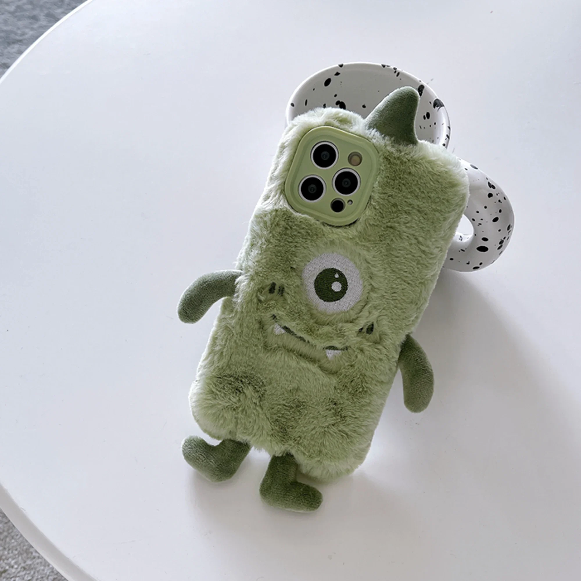 

Для IPhone 11, 12, 13, 14, 15, 16 Pro Max, плюшевый чехол для телефона с рисунком зеленого монстра, мягкий силиконовый защитный чехол