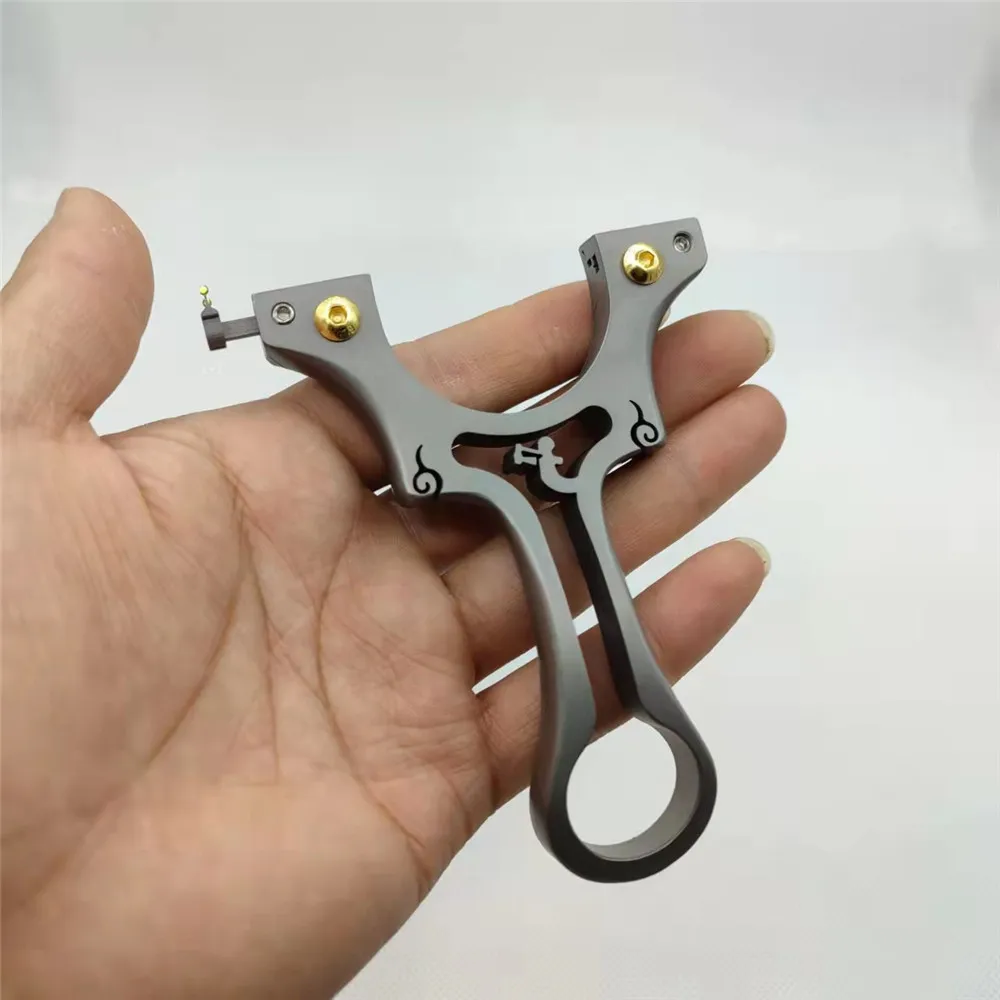 Titanium Alloy Flat Leather Slingshot Binding Free Quick Pressing Clip TC21 Sharpshooter Slingshot Hunting Catapult