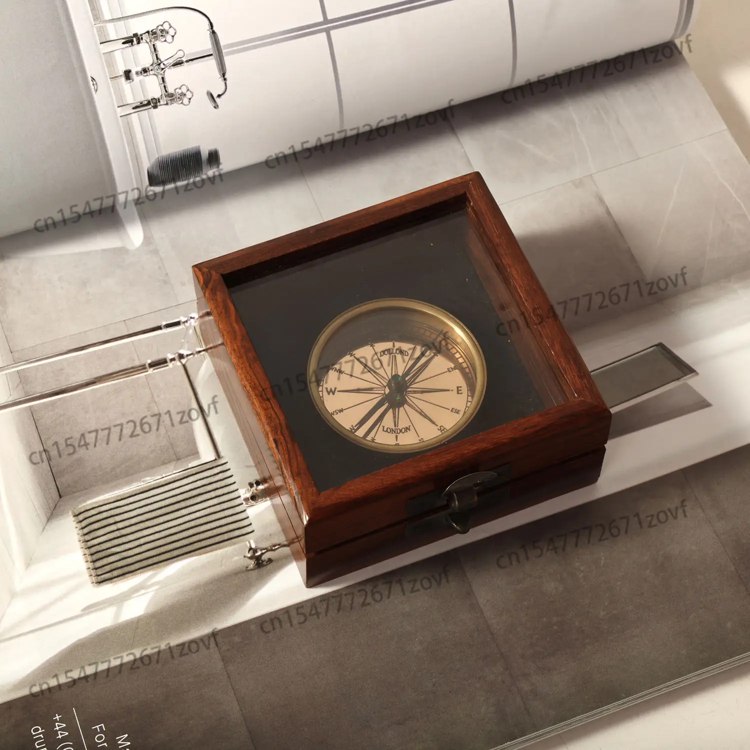 India Imported British Brass Compass Retro Compass with Wooden Box Outdoor Mountaineering Camping