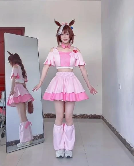 

Du S@Game Umamusume: Pretty Derby Still in Love Косплей Костюм 4,5 Юбилей Розовое Платье Команда Джерси Парик Женский Костюм на Хэллоуин