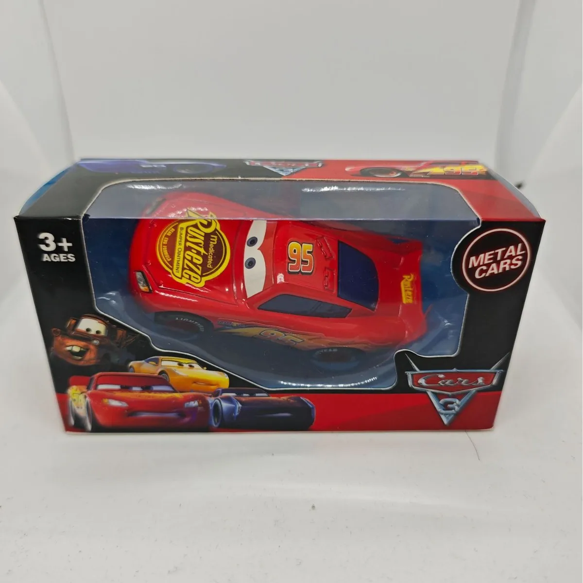 Auto Disney Pull-back Car Saetta McQueen Dente anteriore Modello di auto in lega Giocattoli per ragazzi Piccola auto sportiva Regali per le vacanze