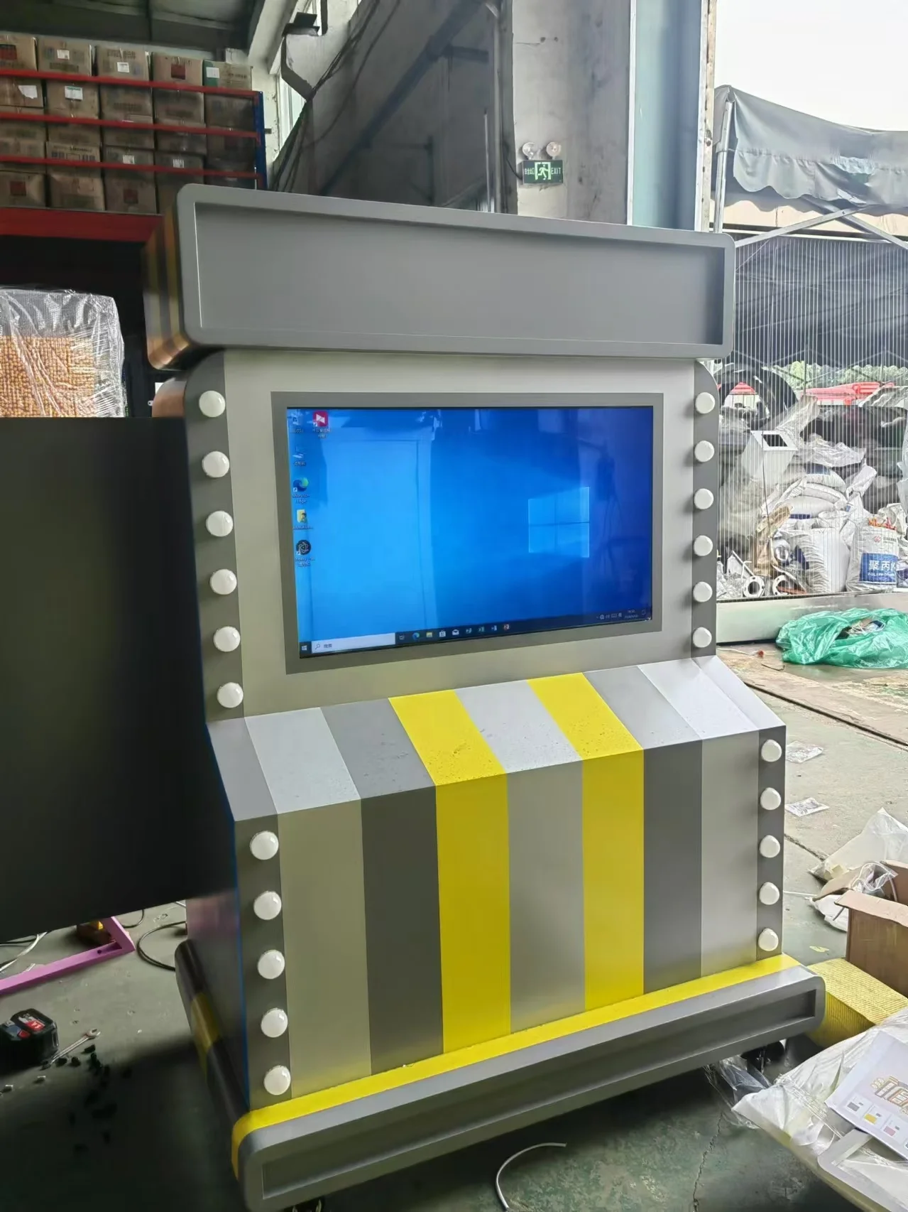 Redemption Game Machine Bingo Winner Coin Operated Prize Indoor/Outdoor Relaxation Activity for Kids and Adults