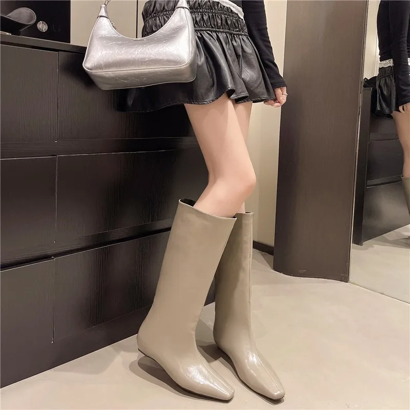 2026 New Autumn Square-Toe Chunky Heel Knee-High Boots for Women, Retro Knight-Style Versatile Commuter Boots