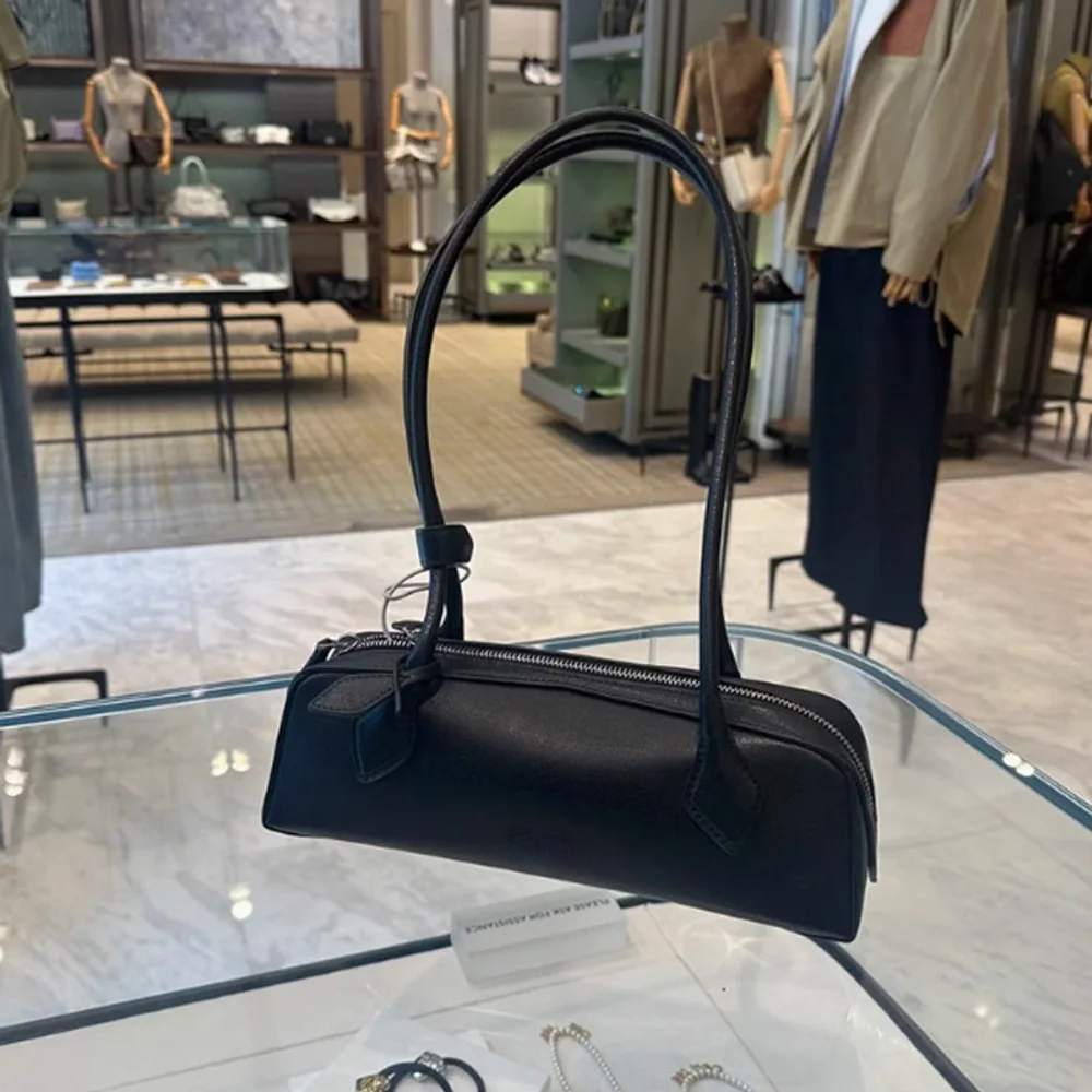 

French niche sausage bag retro armpit stick bag women's handbag casual commuting versatile shoulder bag