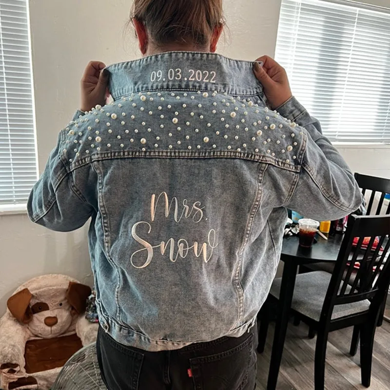 Personalized Jean Jacket, Bride Jean Jacket, Embroidered Denim Jacket, Custom Wedding Jacket, Denim Jacket, Bride Mrs Jacket