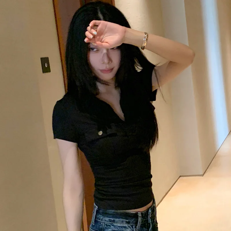 Zomer Mode Korte Mouw Vrouwen T-shirt Koreaanse Stijl Slim Fit V-hals Cropped Tops Dames 2025, Nieuwe Sexy Streetwear Y2K Shirts
