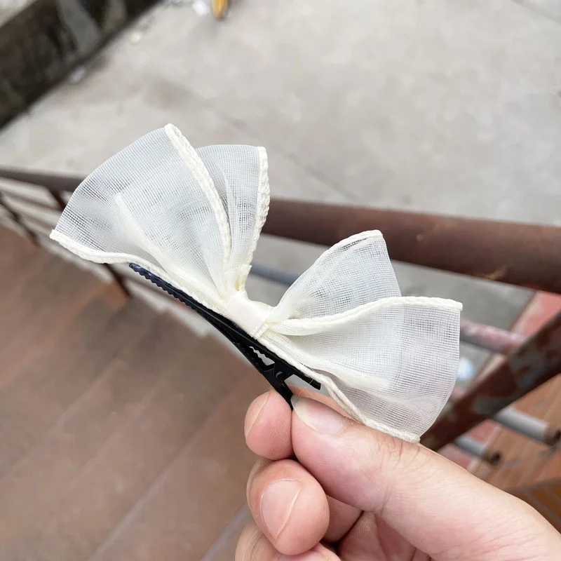 Рисунок 2 - Милая сетчатая трехмерная Заколка-бабочка