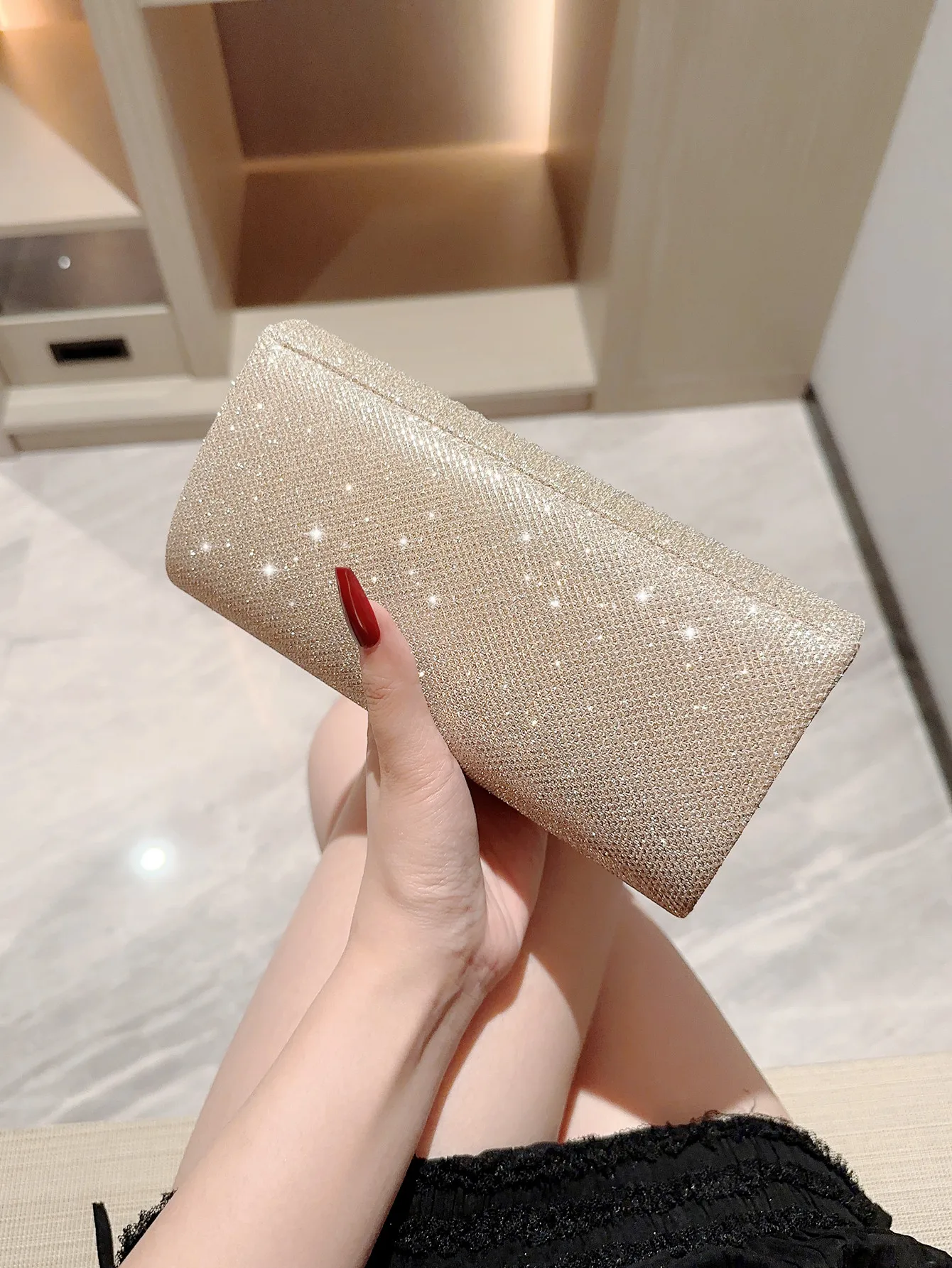 Women\'s Pleated Satin Flap Evening Bag Sparkling Rhinestone Embellished Clutch Dress Bag Party Bag Prom Bag Wedding Bag Evening