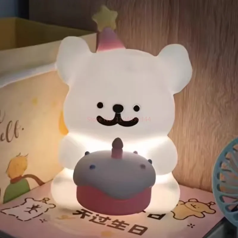 Figura de acción de perro de línea bonita con luz nocturna maltés, modelo coleccionable, muñeca, decoración de dormitorio, juguete para niños y adultos, regalos de cumpleaños para niña