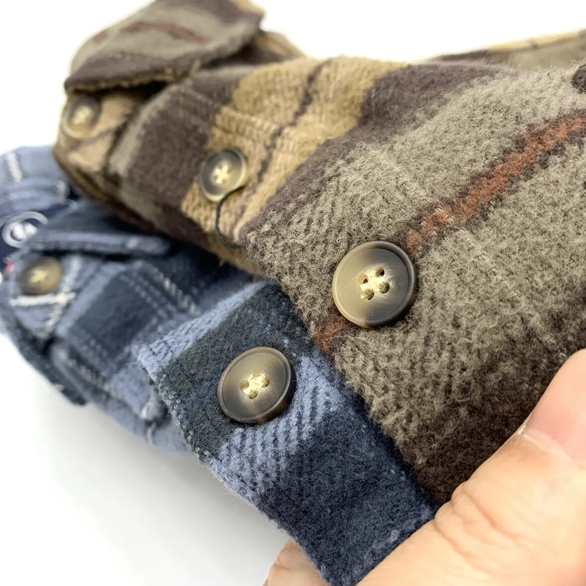 Men's Thickened Warm Brushed Plaid Flannel Workwear Shirt Jacket  Long Sleeve Loose-Fit Casual Outerwear European American