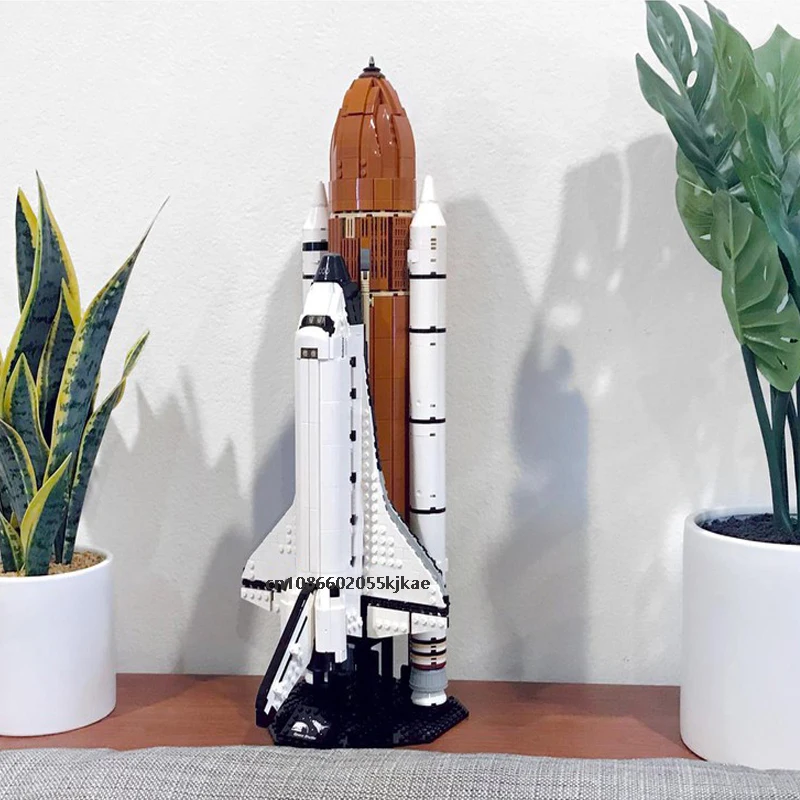 2122PCS 1:110 Scale Space Launch Vehicle rocket Space Shuttle model DIY creative ideas Child Toy Gift technologyBlocks MOC-10283