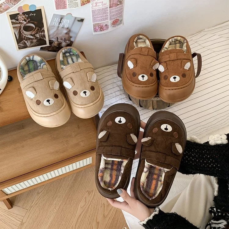 شبشب منزل الدب القطيفة اللطيفة من Rilakkumaed للرجال والنساء، جزء سفلي ناعم مضاد للانزلاق، أحذية قطنية للاستخدام الداخلي والخارجي، غرفة نوم شتوية دافئة