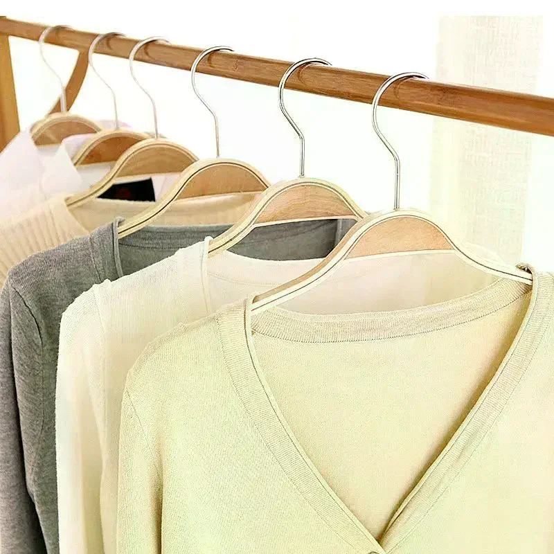 /TPz/Wood Clothes Hangers Non Slip Design Sturdy Hooks For Closet Organization Daily Use Natural