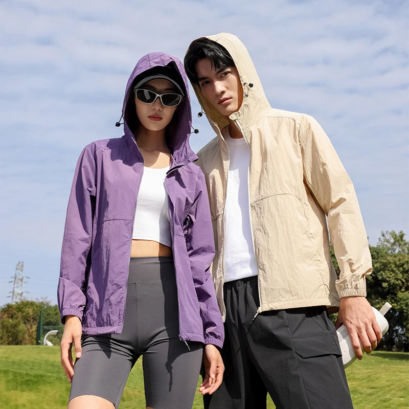 

Upf50 Sun Protection Breathable Outdoor Hooded Casual Skin Jaet Coat for Men And Women Spring Summer Couple Sle Polyester...