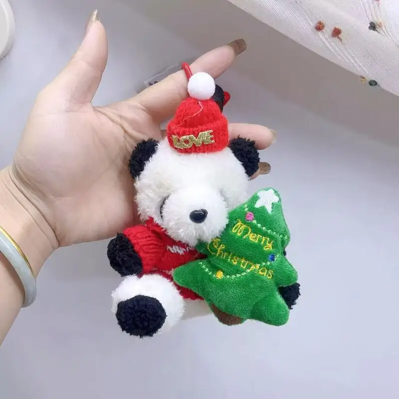 Feliz natal vermelho e verde chapéu de malha camisola trança corda panda abraço sino de natal macio pelúcia boneca chaveiro presente do casal